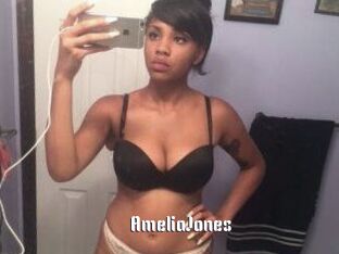 Amelia_Jones