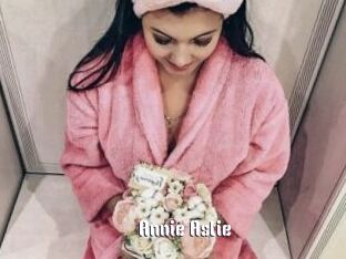 Annie_Astie