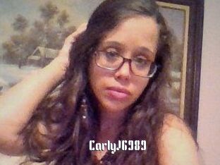 CarlyJ6989