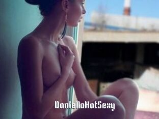 DaniellaHotSexy