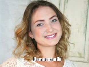 Demuresmile