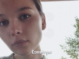 Esmedryer