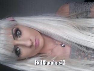 HotBlondee23