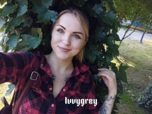 ivvygrey 1 grosse chatte