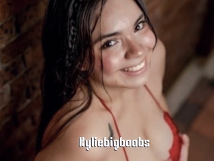 Kyliebigboobs
