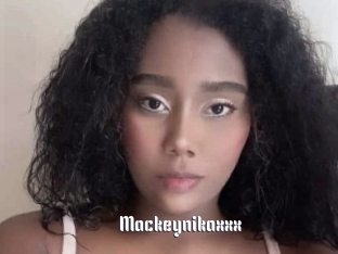 Mackeynikaxxx