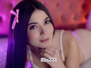 Mia222