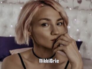 NikkiBrie