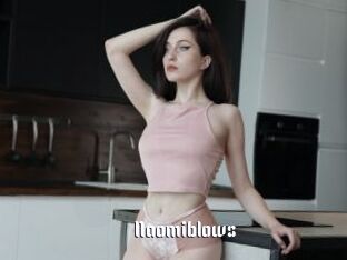 Naomiblows