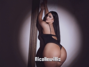nicollewillis 1 grosse chatte