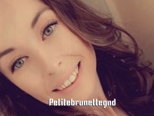 Petitebrunettegnd