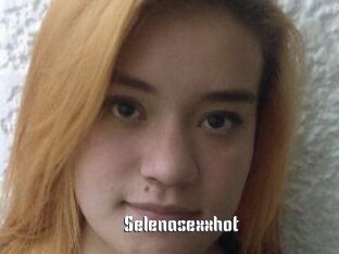 Selenasexxhot