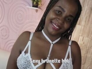 Sexy_brunette_hot