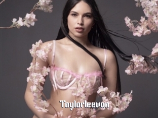 taylorleevan 1 grosse chatte
