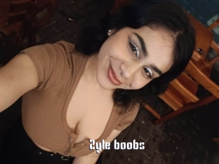 Zyle_boobs